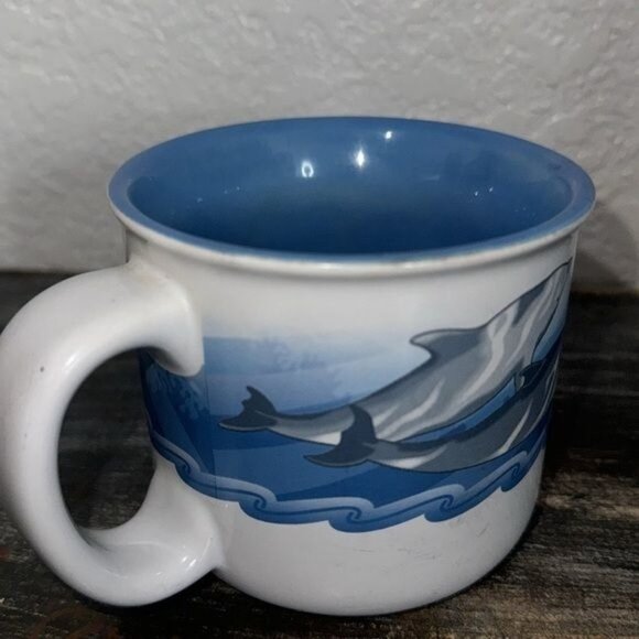 SeaWorld Dolphin Ceramic Mug 3" Tall 3" Diameter White & Blue Made In China - Picture 2 of 6